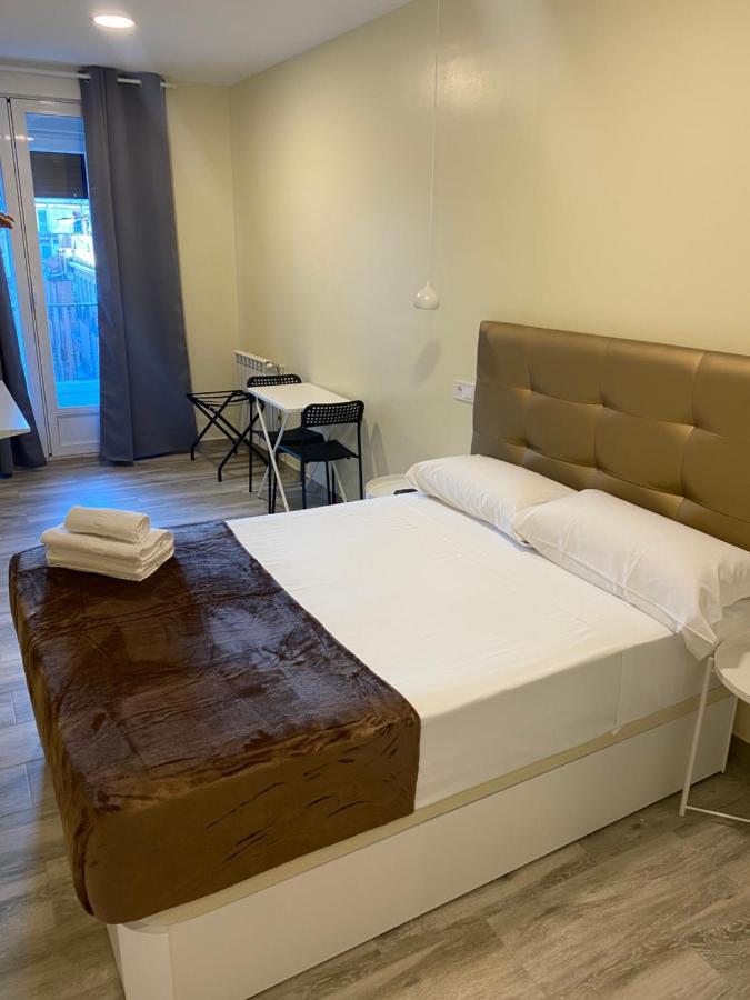 Hostal Alaska Madrid Ngoại thất bức ảnh
