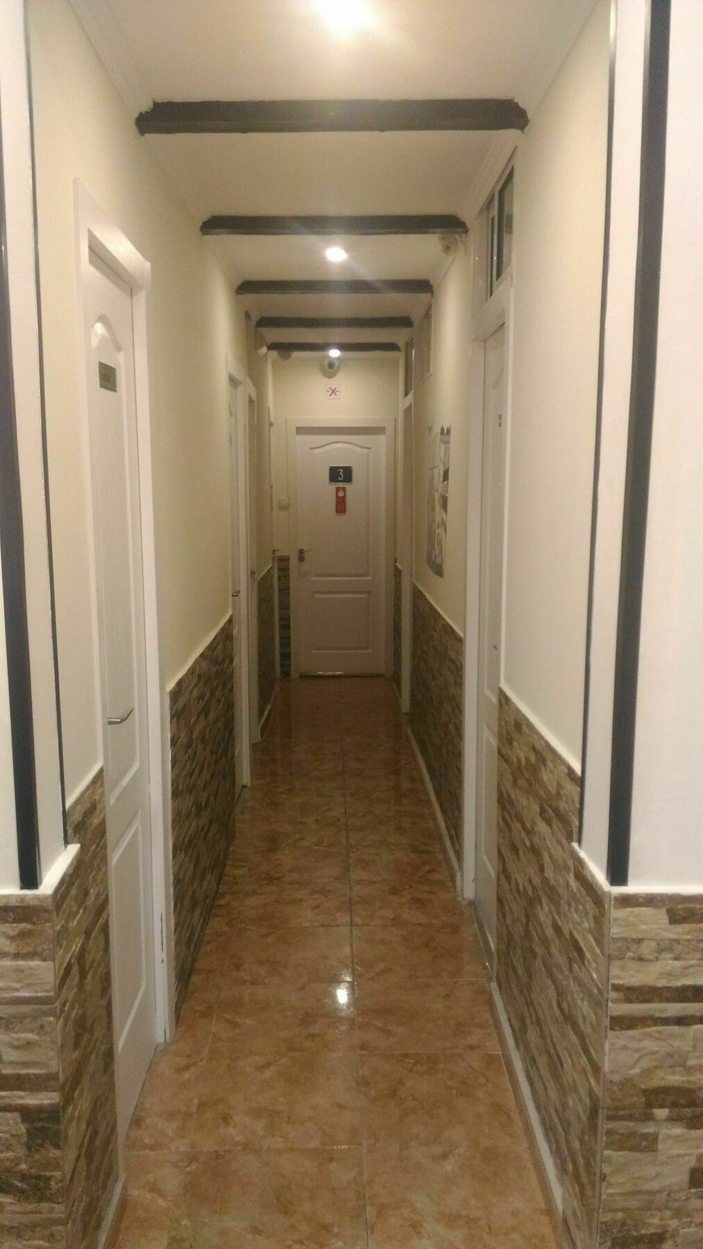 Hostal Alaska Madrid Ngoại thất bức ảnh