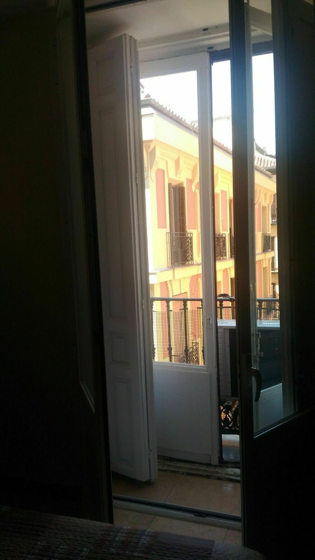 Hostal Alaska Madrid Ngoại thất bức ảnh